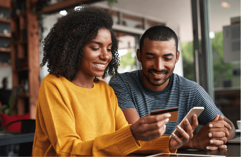 Couple-Adding-Debit-Card-to-Mobile-App